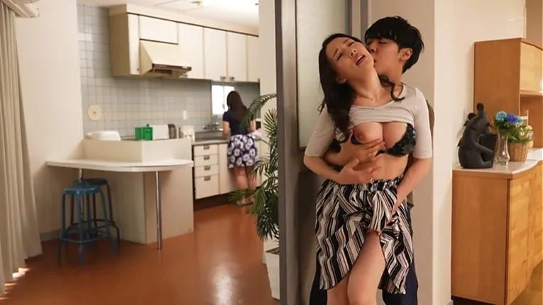 sex thủ dâm hay Con trai đi làm xa, bố ở nhà mây mưa với con dâu